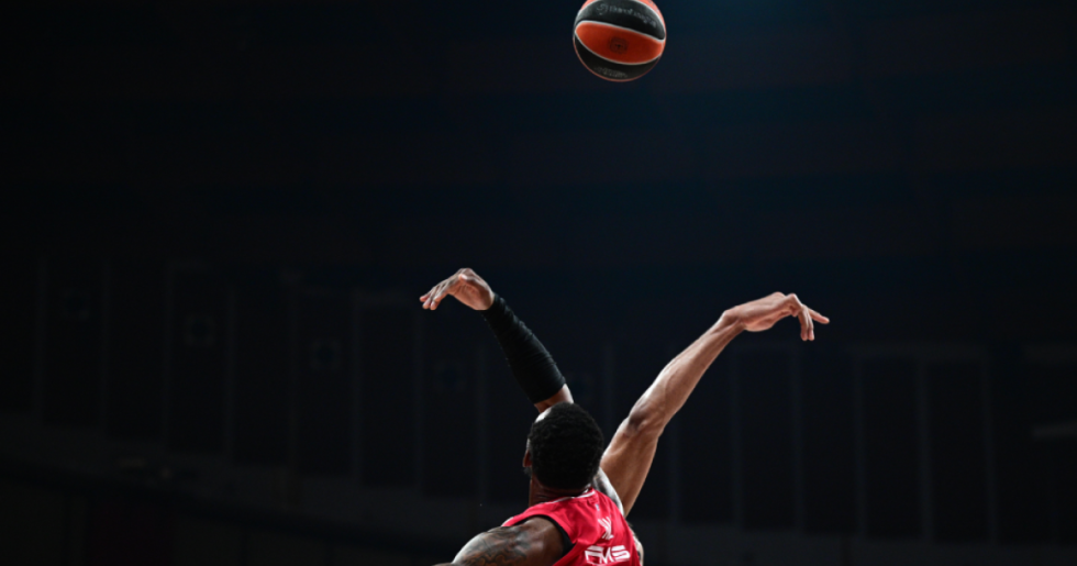Euroleague: Ο Ολυμπιακός βιώνει τη μοναξιά της κορυφής - Ταπείνωσε τη Ρεάλ